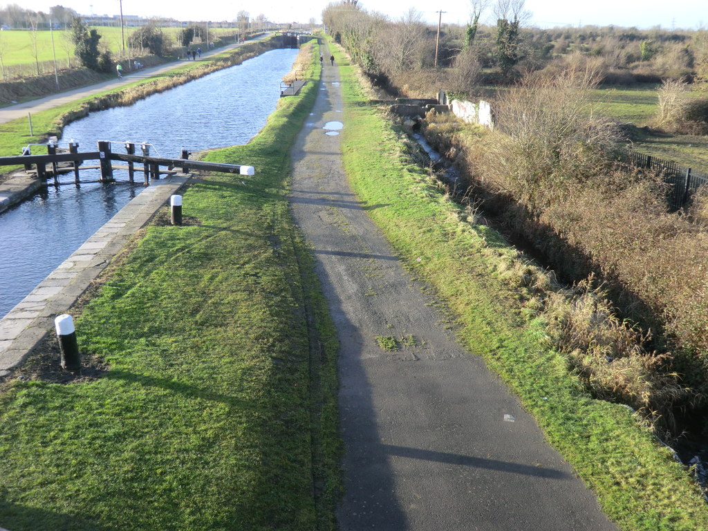The Grand Canal towpath and a lock on the western edge of Clondalkin